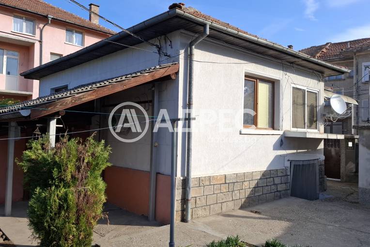 Къща/Вила, Севлиево, Широк център, 672704, Снимка 1