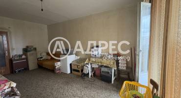 Двустаен апартамент, Нови пазар, 702704, Снимка 3