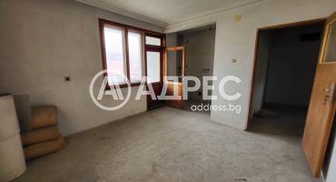 Етаж от къща, Пловдив, Христо Смирненски, 555706, Снимка 1