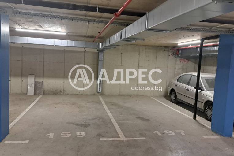 Паркомясто/Гаражна клетка, Варна, Гранд Мол Варна, 643707, Снимка 1