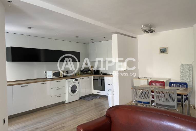 Тристаен апартамент, Пловдив, Младежки хълм, 627708, Снимка 1