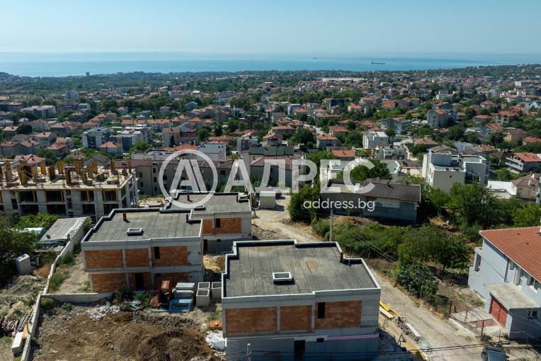 Къща/Вила, Варна, Виница, 663708, Снимка 1