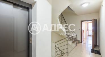 Тристаен апартамент, Варна, Червен площад, 672712, Снимка 24