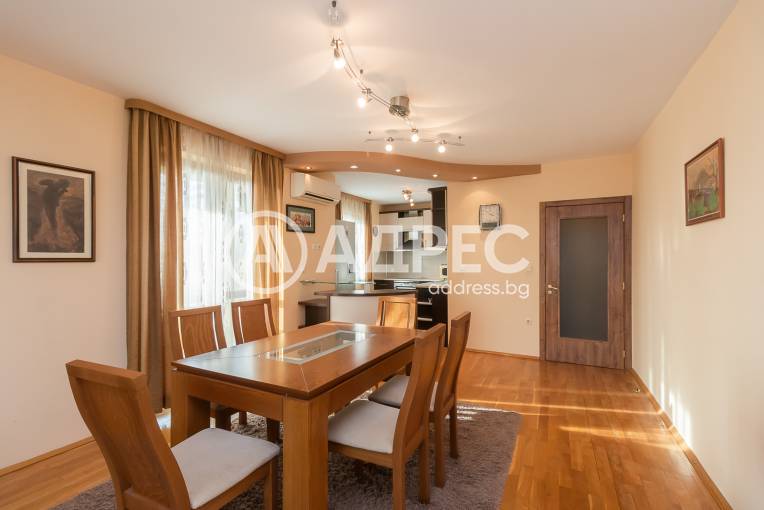 Тристаен апартамент, Варна, Чайка, 676712, Снимка 1