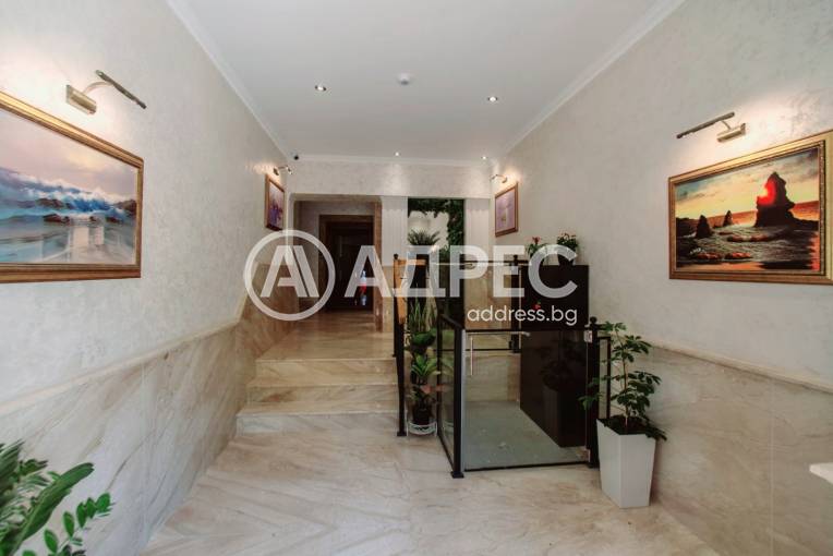 Тристаен апартамент, Варна, Общината, 677712, Снимка 13