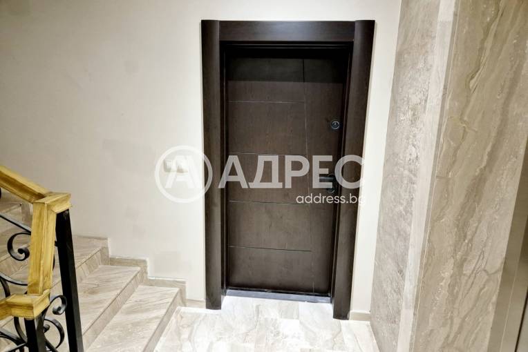 Тристаен апартамент, Варна, Общината, 677712, Снимка 16