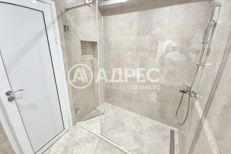 Тристаен апартамент, Варна, Общината, 677712, Снимка 9
