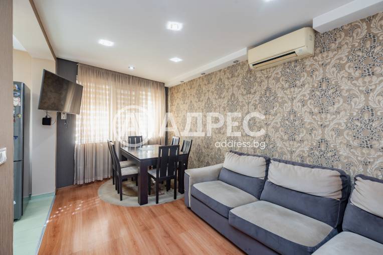 Тристаен апартамент, Варна, Техникумите, 699712, Снимка 1