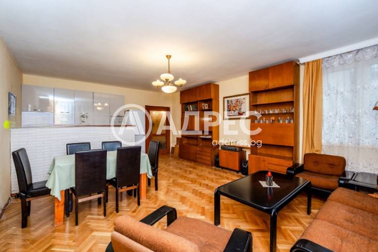 Тристаен апартамент, София, Изгрев, 688713, Снимка 2