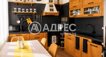 Тристаен апартамент, София, Център, 697713, Снимка 1
