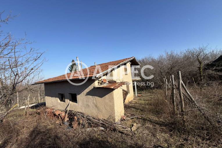 Къща/Вила, Плевен, Кайлъка, 682714, Снимка 2