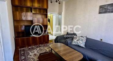 Тристаен апартамент, Троян, Център, 678715, Снимка 1