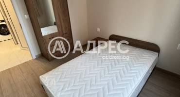 Тристаен апартамент, Велико Търново, Широк център, 700715, Снимка 4
