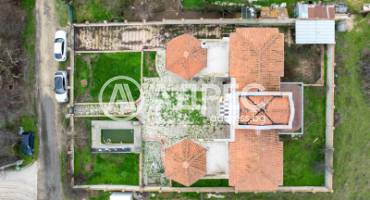 Къща/Вила, Здравец, 685716, Снимка 1