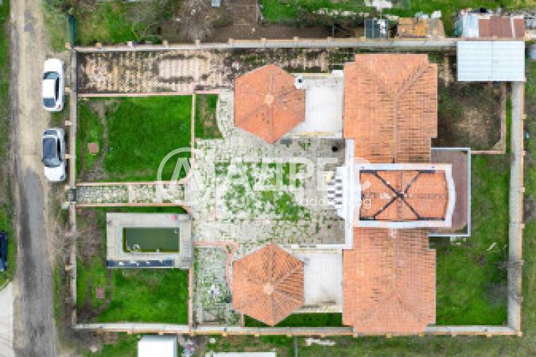 Къща/Вила, Здравец, 685716, Снимка 1