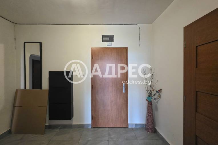 Тристаен апартамент, София, Лагера, 682717, Снимка 8