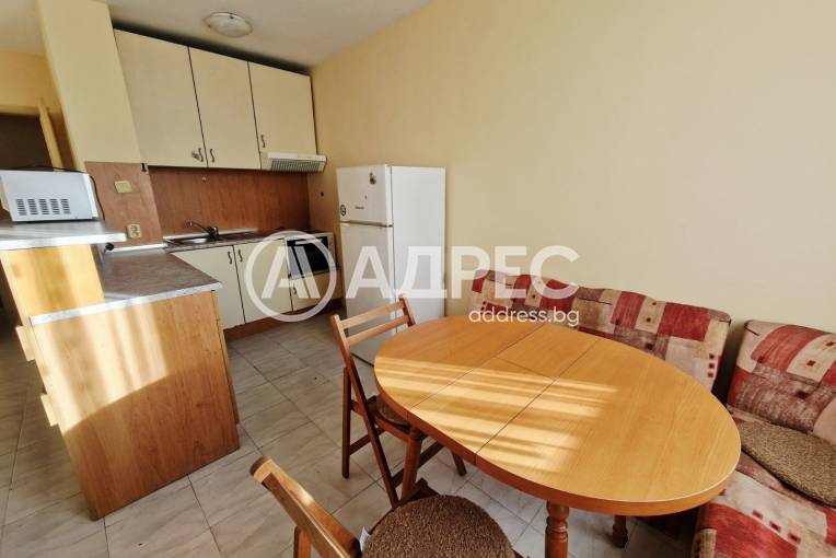 Двустаен апартамент, Варна, Икономически университет, 678718, Снимка 1