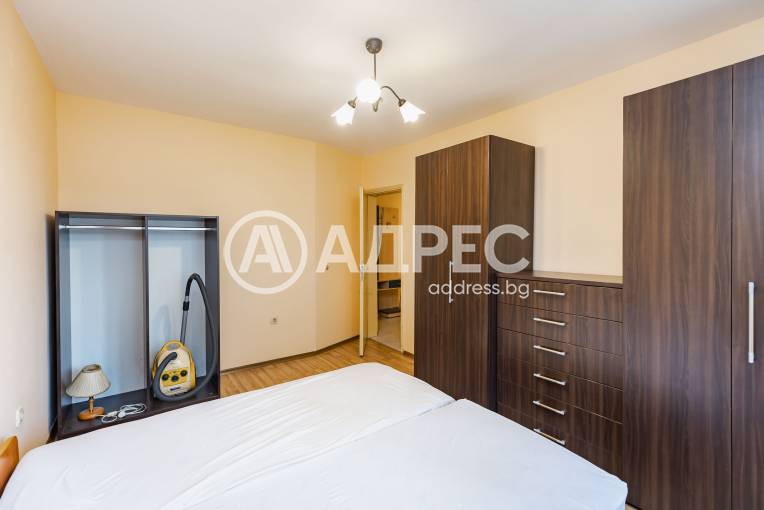 Двустаен апартамент, Варна, Икономически университет, 678718, Снимка 14