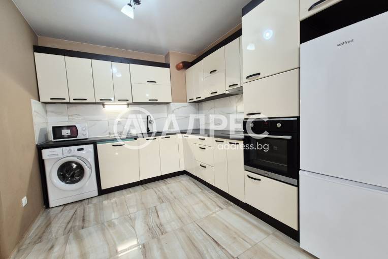 Тристаен апартамент, Варна, Виница, 691718, Снимка 1