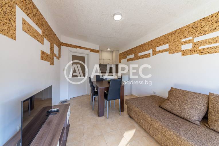 Двустаен апартамент, Варна, Генералите, 678720, Снимка 2