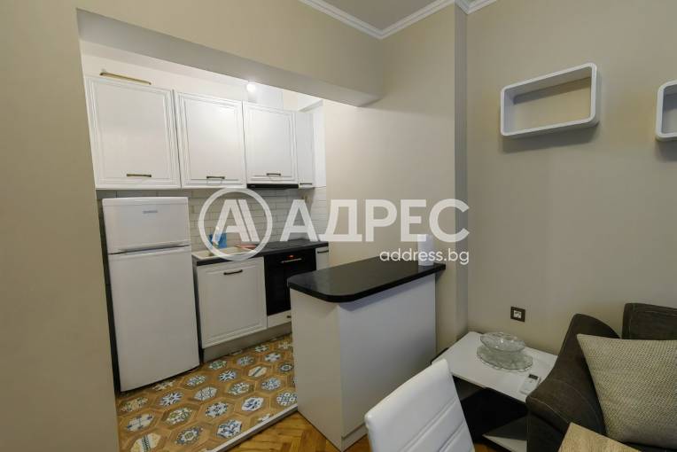 Тристаен апартамент, Варна, Център, 675721, Снимка 3