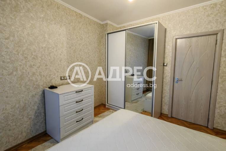 Тристаен апартамент, Варна, Център, 675721, Снимка 4