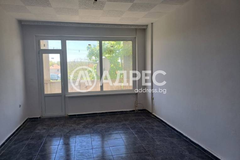 Многостаен апартамент, Ветрино, 682721, Снимка 4