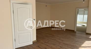 Тристаен апартамент, Велико Търново, Бузлуджа, 686721, Снимка 1