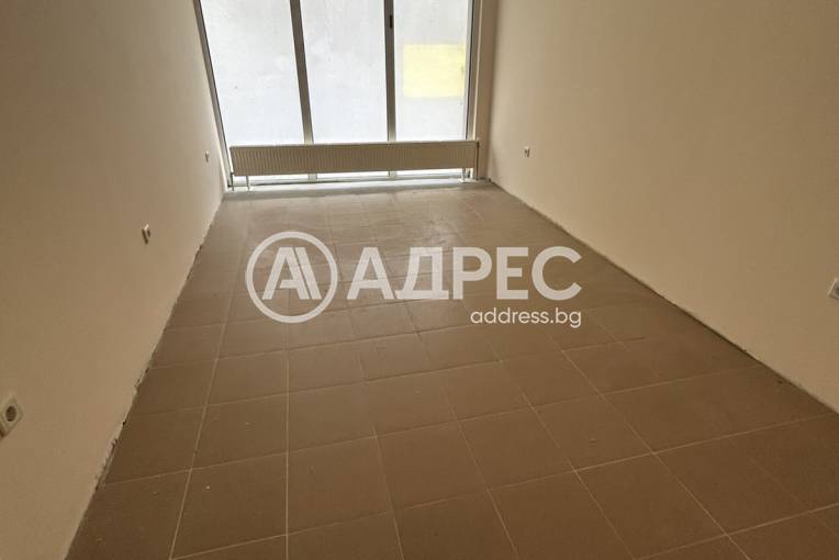 Тристаен апартамент, Велико Търново, Бузлуджа, 686721, Снимка 3