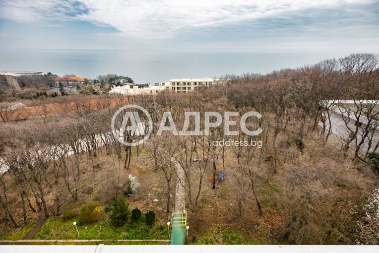 Многостаен апартамент, Варна, к.к. Чайка, 689721, Снимка 2