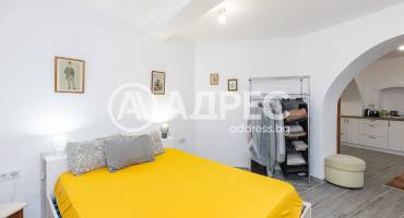 Многостаен апартамент, Варна, Гръцка махала, 664722, Снимка 49