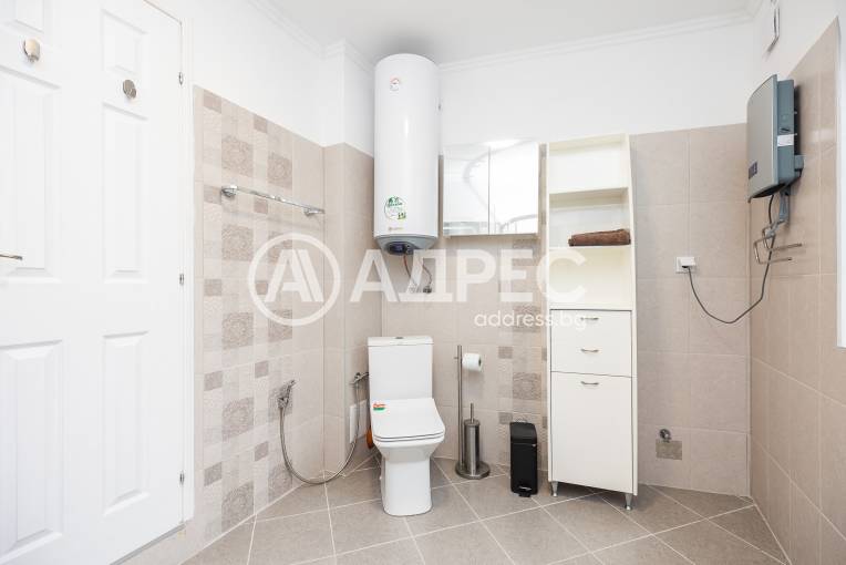 Многостаен апартамент, Варна, Гръцка махала, 664722, Снимка 33