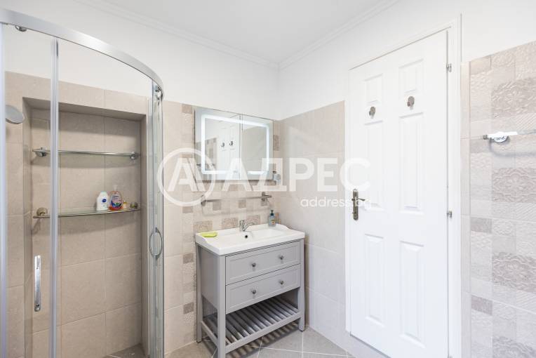 Многостаен апартамент, Варна, Гръцка махала, 664722, Снимка 34