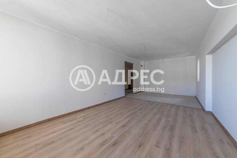 Двустаен апартамент, Варна, Виница, 670722, Снимка 4