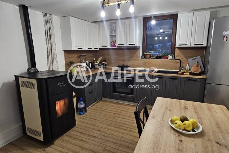 Къща/Вила, Вакарел, 680724, Снимка 1