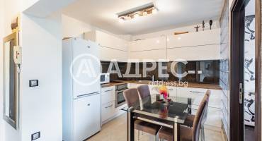 Тристаен апартамент, Варна, Окръжна болница, 701724, Снимка 2