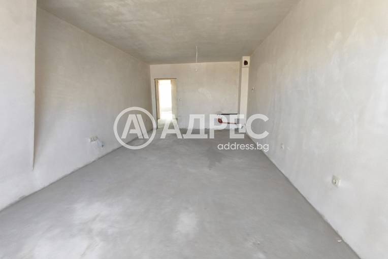 Тристаен апартамент, Варна, Погребите, 660725, Снимка 2