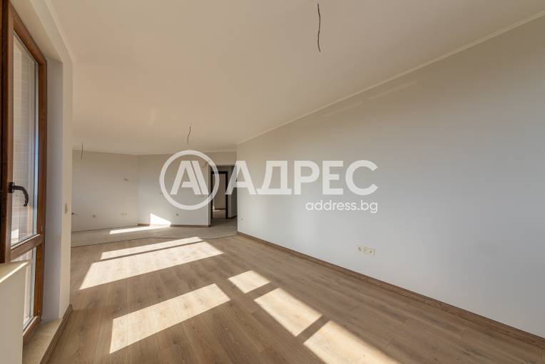 Двустаен апартамент, Варна, Виница, 670725, Снимка 4