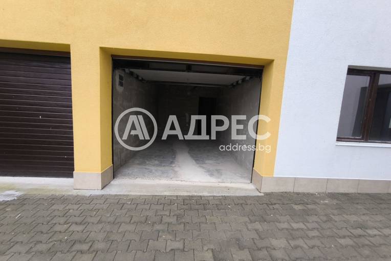 Гараж, Разград, Добровски, 681725, Снимка 2