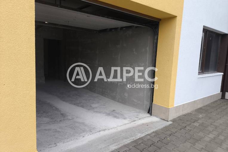 Гараж, Разград, Добровски, 681725, Снимка 3