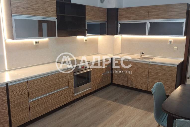 Тристаен апартамент, Варна, ХЕИ, 690726, Снимка 1