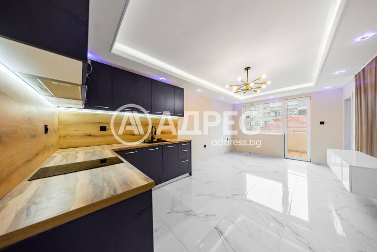 Двустаен апартамент, Плевен, Идеален център, 683727, Снимка 1