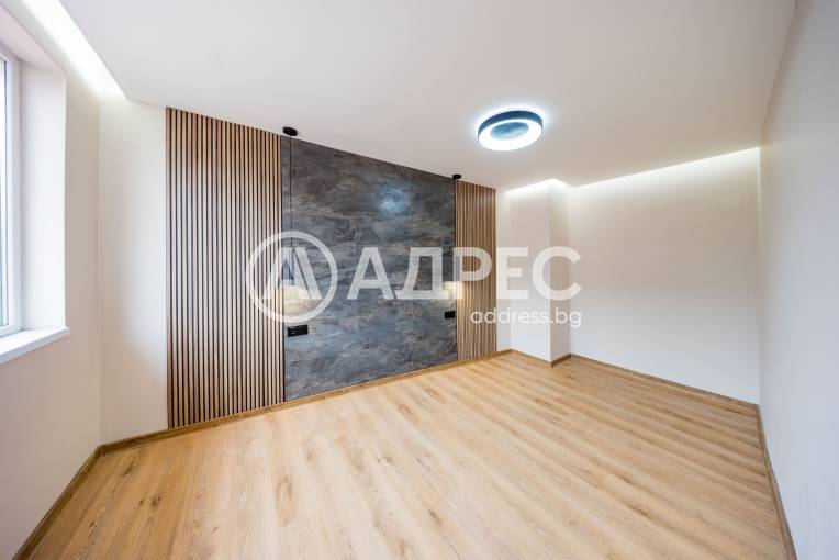 Двустаен апартамент, Плевен, Идеален център, 683727, Снимка 4