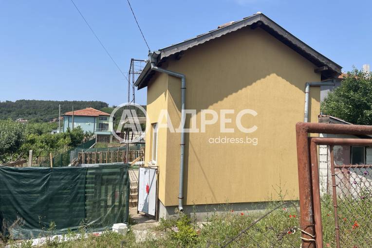 Къща/Вила, Варна, м-ст Траката, 657728, Снимка 2