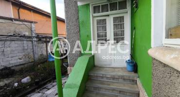 Къща/Вила, Разград, Широк център, 678728, Снимка 2