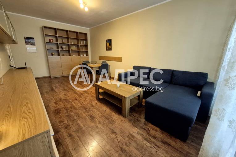 Тристаен апартамент, София, Оборище, 691731, Снимка 1