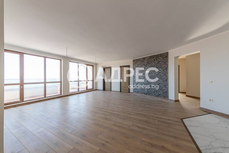 Многостаен апартамент, Варна, Виница, 670732, Снимка 1