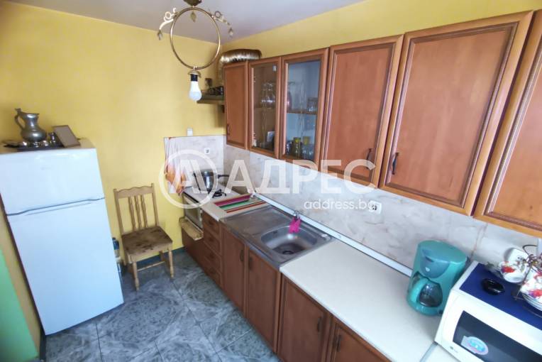 Къща/Вила, Разград, Добровски, 669733, Снимка 3