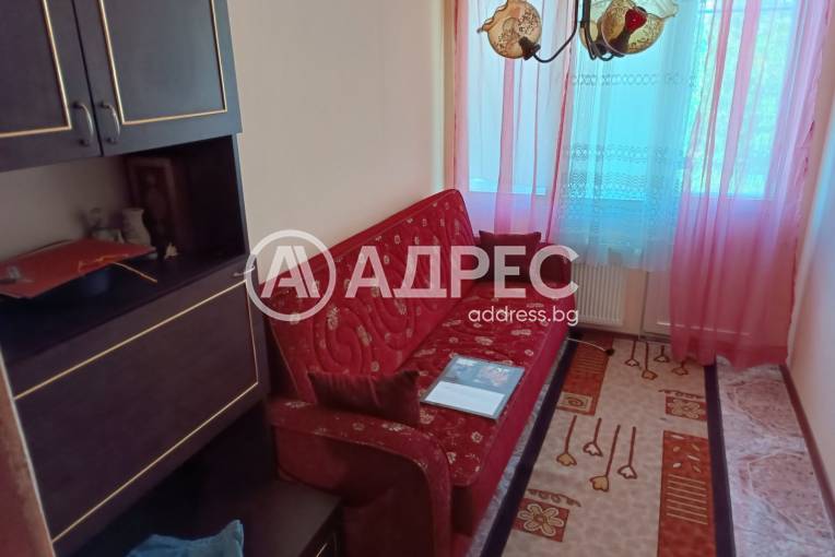 Къща/Вила, Разград, Добровски, 669733, Снимка 9