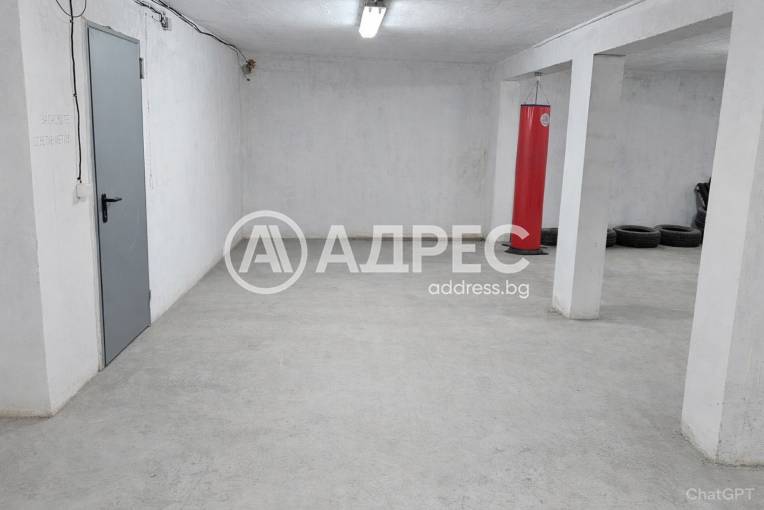 Гараж, Варна, Базар "Левски", 684734, Снимка 1